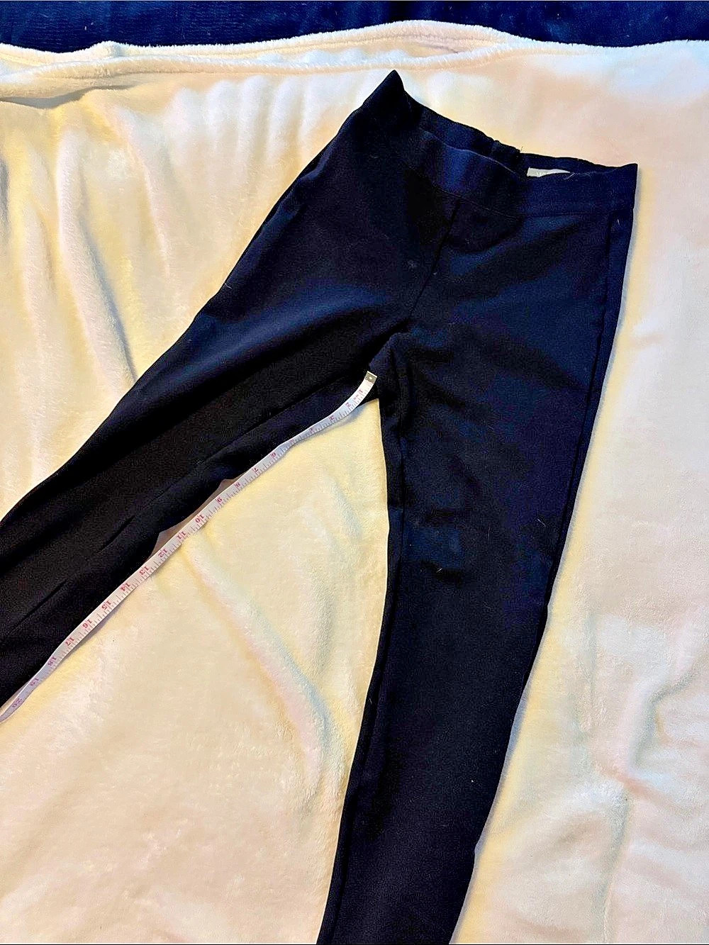 Lemon Tart Skinny Pants in Black Size Medium Like New